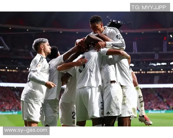 意甲激战皇马险胜曼联红牌争议引发全场热议